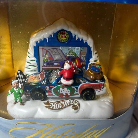 Hot Wheels Santa’s Stocker No. 1 of 3 Series IV 1998 - Picture 2 of 4